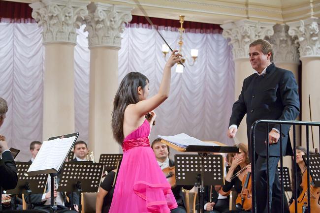 Korea - Ukraine Friendship Concert. Soloist Yoon-Hee Kim (violin, Korea))
