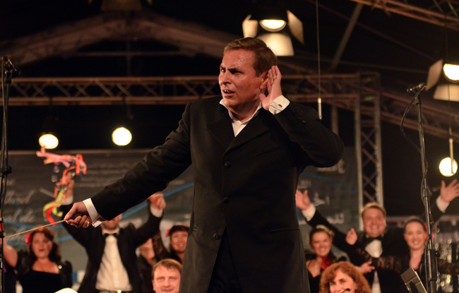 Vladimir Sheiko. Algeria. V International Festival of Symphonic Music. During the concert.