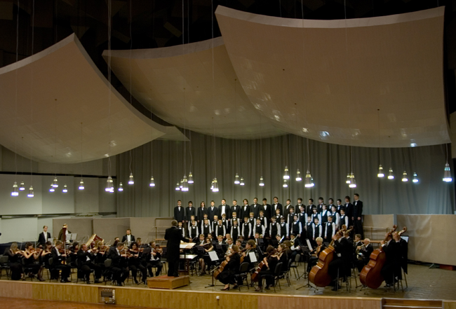  During the concert in the Big Concert Recording Studio