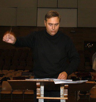 Vladimir Sheiko. In the Big Concert Recording Studio, during the rehearsal